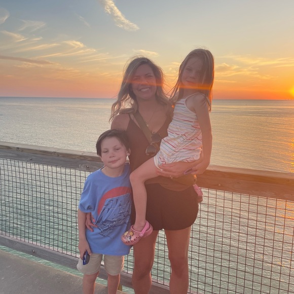 Meet your Posher, Sarah - Picture 2 of 2